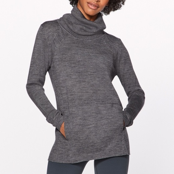 Lululemon Turtleneck Sweater 